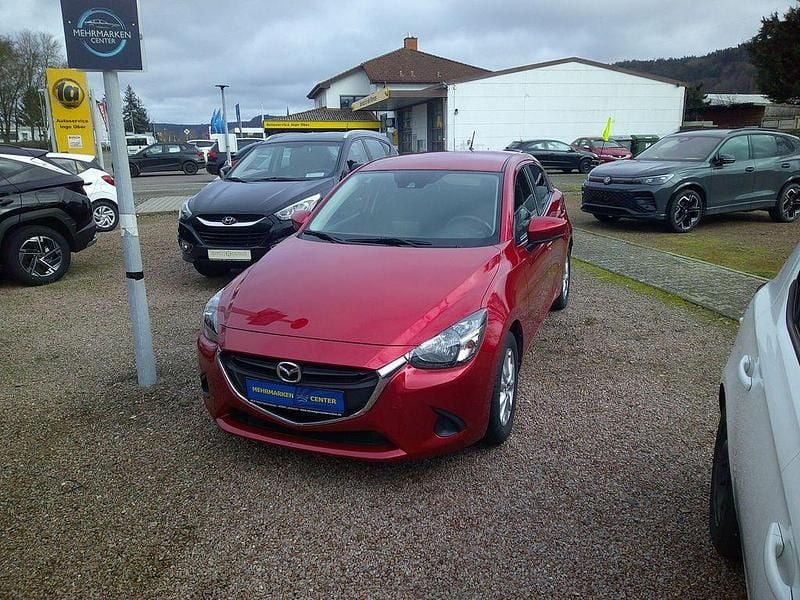 Gebraucht Mazda 2 Exclusive-Line 90 PS (66 kW) 2018 Rot Limousine
