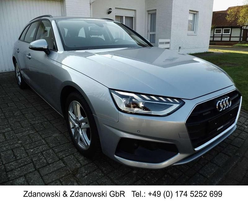Florettsilber metallic Gebraucht 2023 Audi A4 Business Kombi | 31.900 € (Fairer Preis) - Bild 1/4