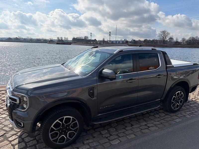 Gebraucht Ford Ranger Platinum 241 PS (177 kW) 2024 Grau Pickup