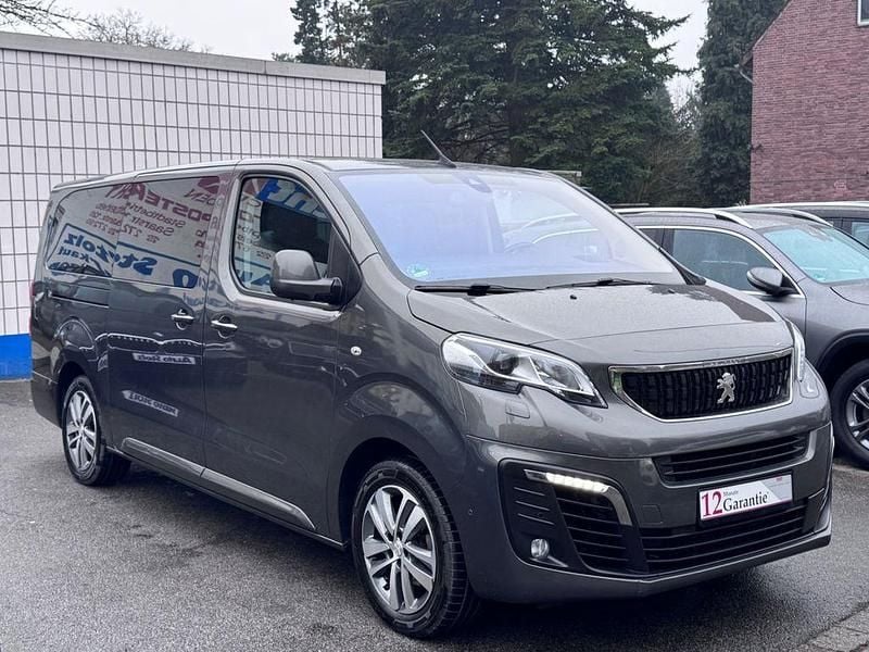 Gebraucht Peugeot Traveller Allure 177 PS (130 kW) 2020 Grau Van / Kleinbus
