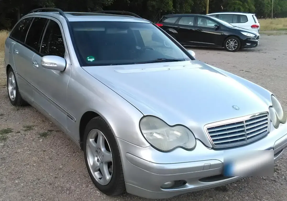 Gebraucht Mercedes C220 143 PS (105 kW) 2002 Silber Kombi