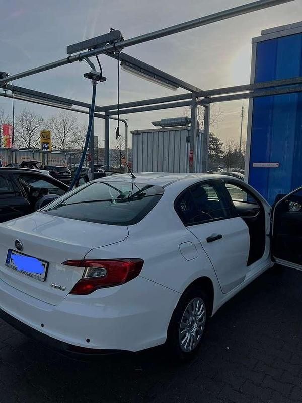 Gebraucht Fiat Tipo Pop 95 PS (69 kW) 2019 Weiß Limousine