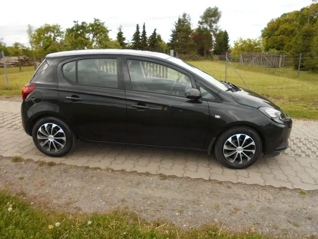 Second-hand Opel Corsa Edition 90 CP (66 kW) 2015 Negru Hatchback