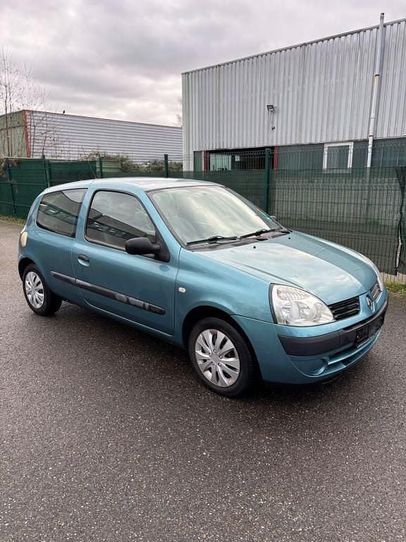 Blau Gebraucht 2004 Renault Clio II Expression Limousine | 1.599 € (Fairer Preis) - Bild 1/4