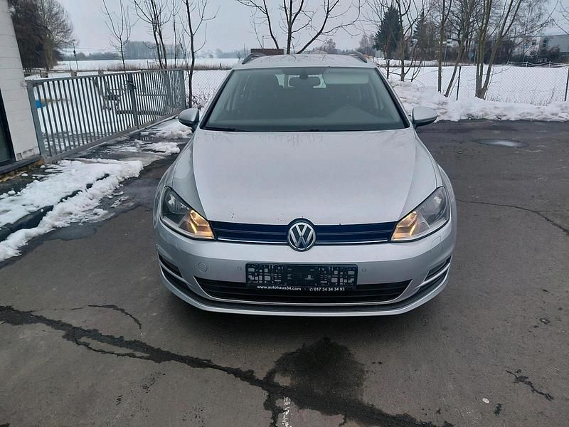Gebraucht VW Golf VII 110 PS (80 kW) 2015 Silber Kombi