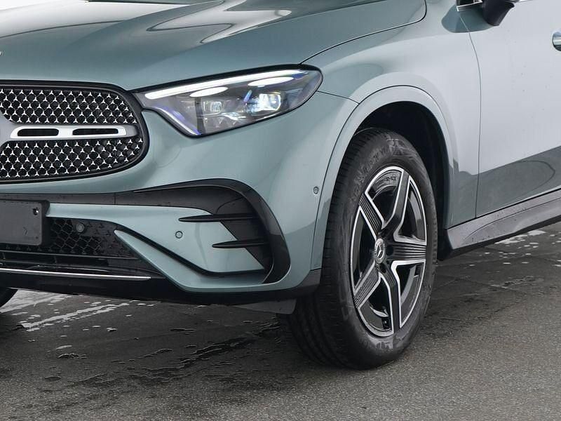 Gebraucht Mercedes GLC300e AMG line 197 PS (144 kW) 2025 Silber SUV