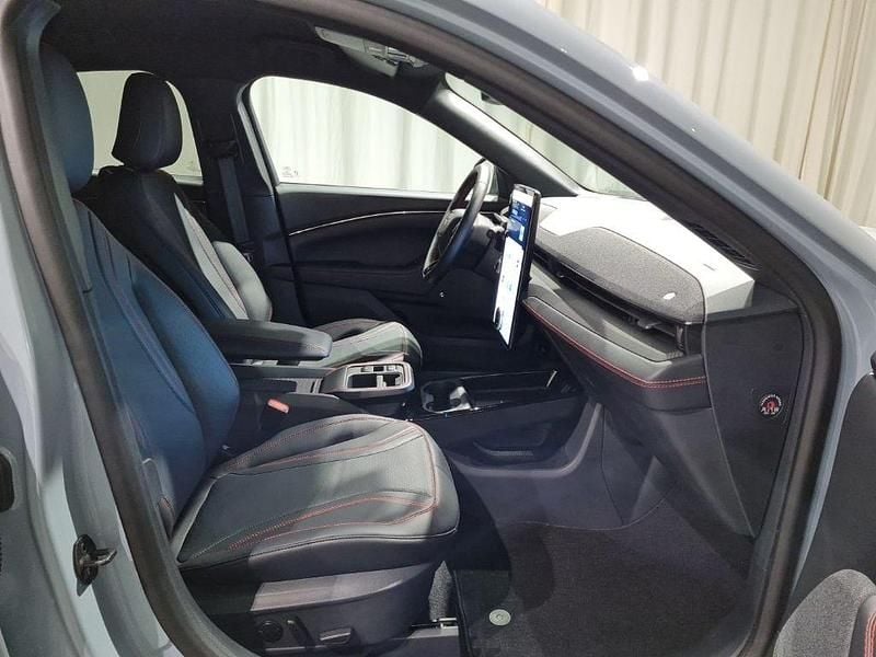 Gebraucht Ford Mustang Mach-E Premium 202 kW (276 PS) 2025 Grau, glacier grey SUV