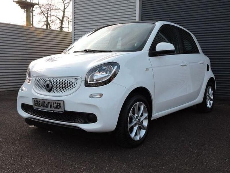 Gebraucht Smart ForFour Passion 71 PS (52 kW) 2016 Weiß Kleinwagen