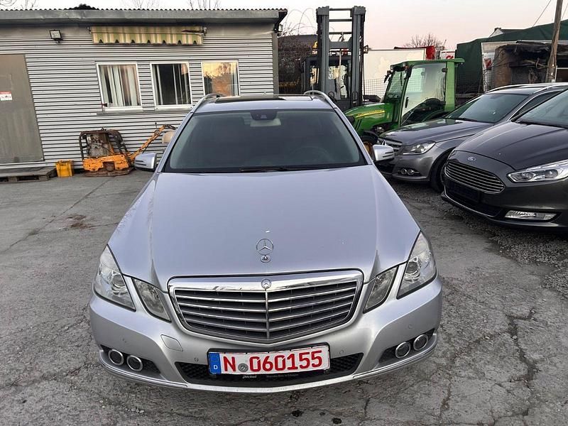 Gebraucht Mercedes E220 Elegance 170 PS (125 kW) 2011 Silber Kombi