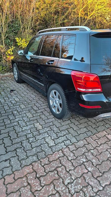 Gebraucht Mercedes GLK250 204 PS (150 kW) 2015 Schwarz SUV