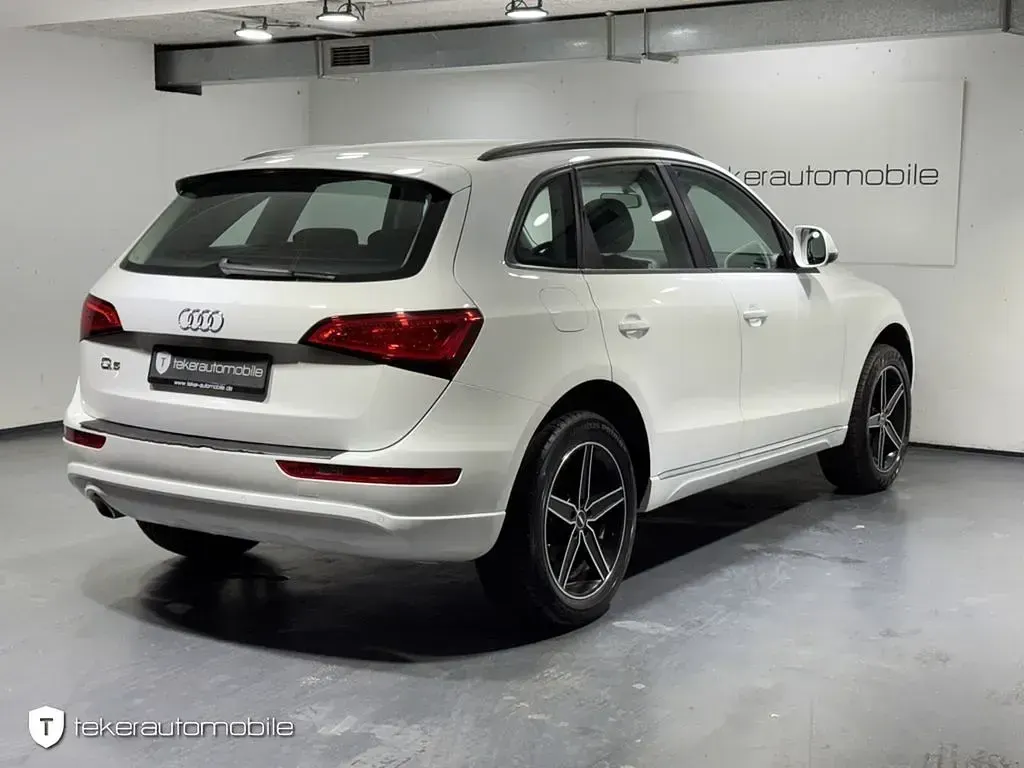 Używany Audi Q5 Advanced 177 KM (130 kW) 2012 Biały SUV