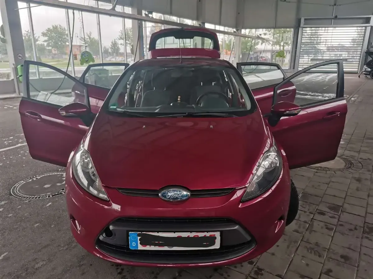 Gebraucht Ford Fiesta Ambiente 60 PS (44 kW) 2009 Other Kleinwagen