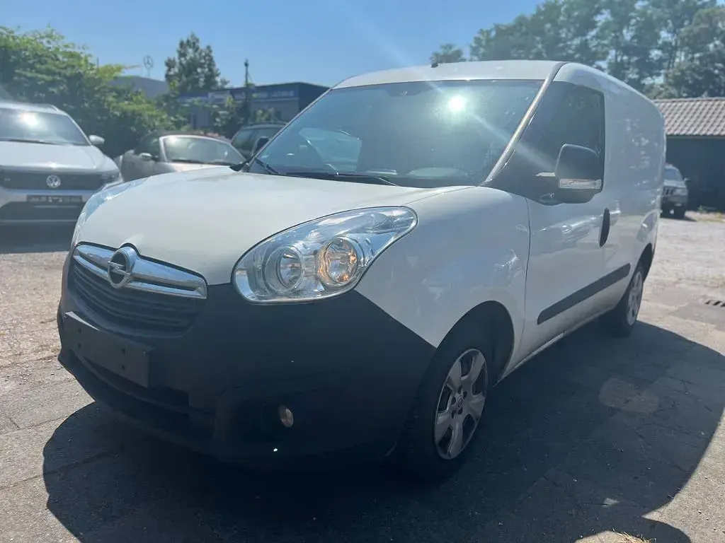 Gebraucht Opel Combo 90 PS (66 kW) 2013 Weiß Van / Kleinbus