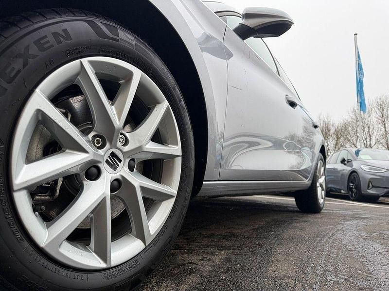 Gebraucht Seat Leon ST Style 150 PS (110 kW) 2023 Silber Kombi