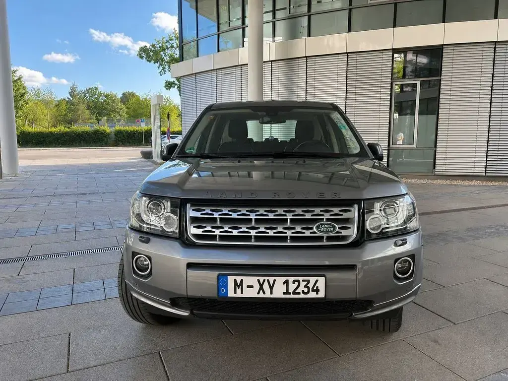 Gebraucht Land Rover Freelander 2 SE 150 PS (110 kW) 2014 Grau SUV