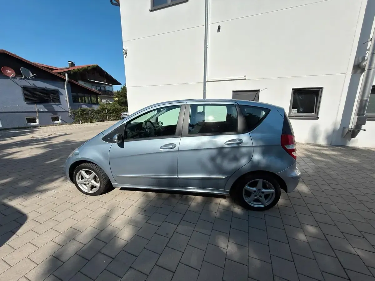 Gebraucht Mercedes A180 110 PS (80 kW) 2007 Blau Limousine