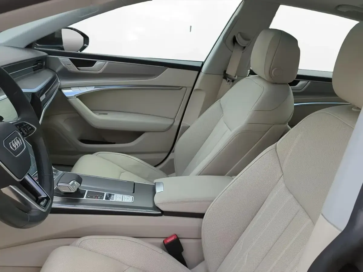 Gebraucht Audi A7 Sportback Ambiente 340 PS (250 kW) 2023 Mythosschwarz metallic Kleinwagen