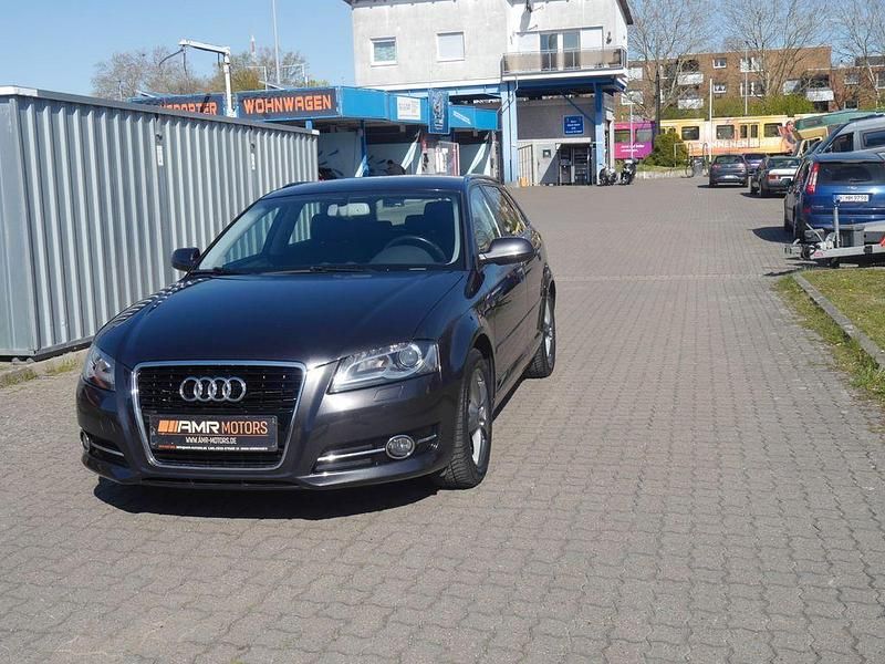 Gebraucht Audi A3 Ambition 160 PS (117 kW) 2010 Grau Kleinwagen