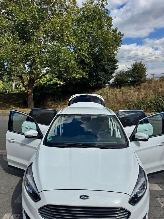 Gebraucht 2019 Ford S-MAX Titanium Van / Kleinbus | 19.200 € (Fairer Preis) - Bild 1/4