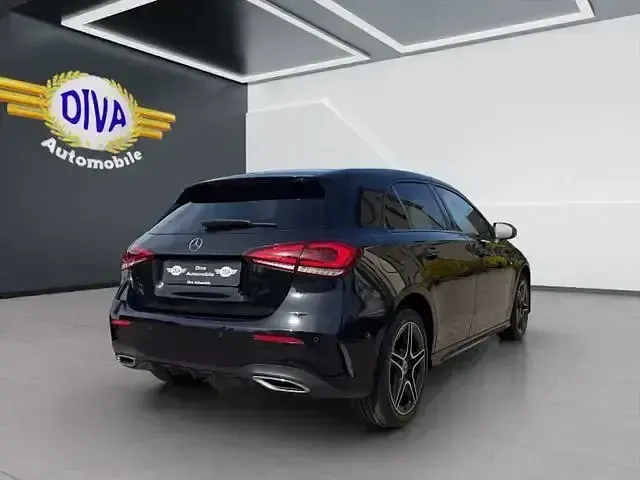 Gebraucht Mercedes A250 AMG line 160 PS (117 kW) 2022 Schwarz Limousine