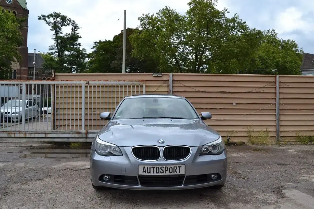 Gebraucht BMW 530 Performance 231 PS (169 kW) 2004 Grau Limousine