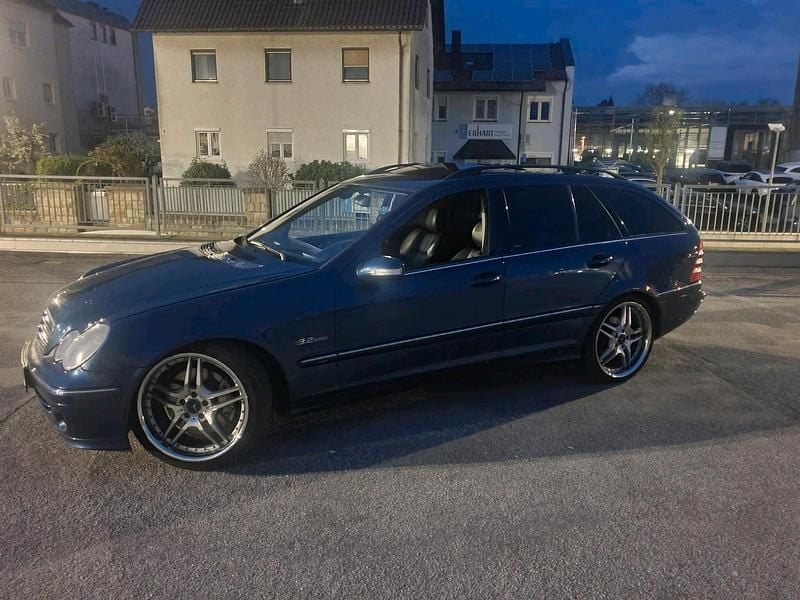 Usata Mercedes C280 AMG 231 CV (169 kW) 2006 Blu Station wagon