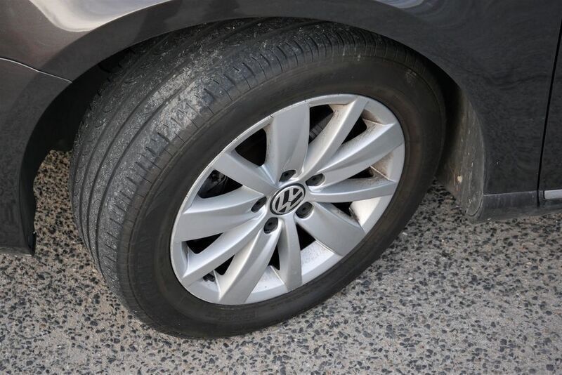 Gebraucht VW Passat 105 PS (77 kW) 2010 Braun Limousine
