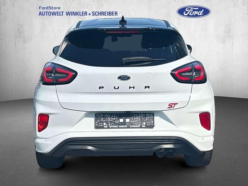 Używany Ford Puma ST 200 KM (147 kW) 2021 Biały Sedan/Limuzyna