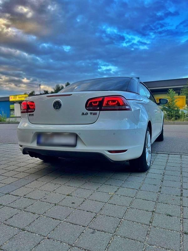 Usata VW Eos 210 CV (154 kW) 2012 Bianco Cabrio
