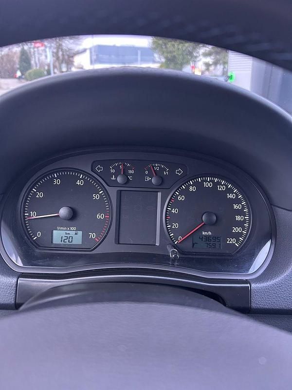 Gebraucht VW Polo 54 PS (39 kW) 2007 Grau Kleinwagen