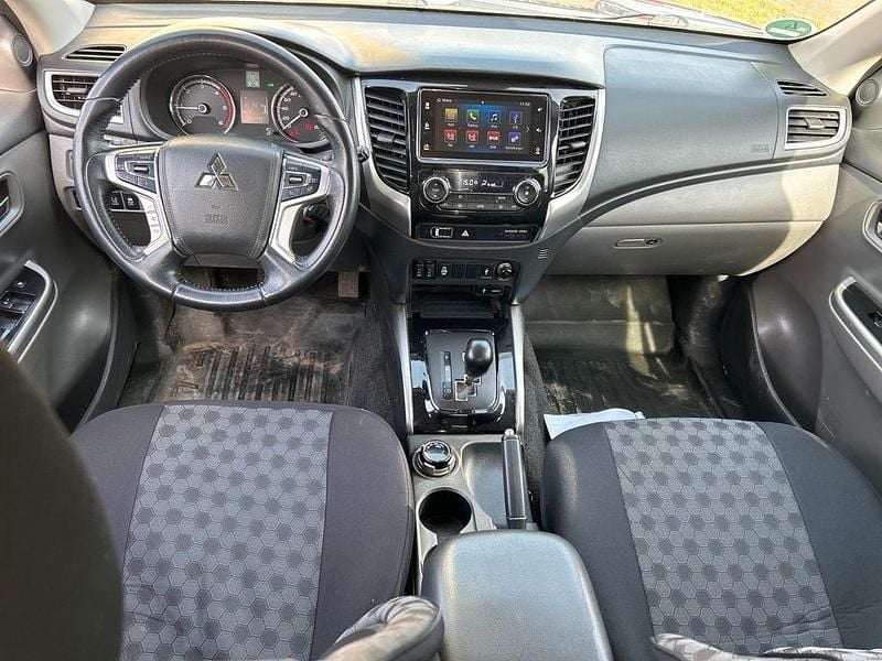 Gebraucht Mitsubishi L200 Plus 181 PS (133 kW) 2019 Schwarz Pickup