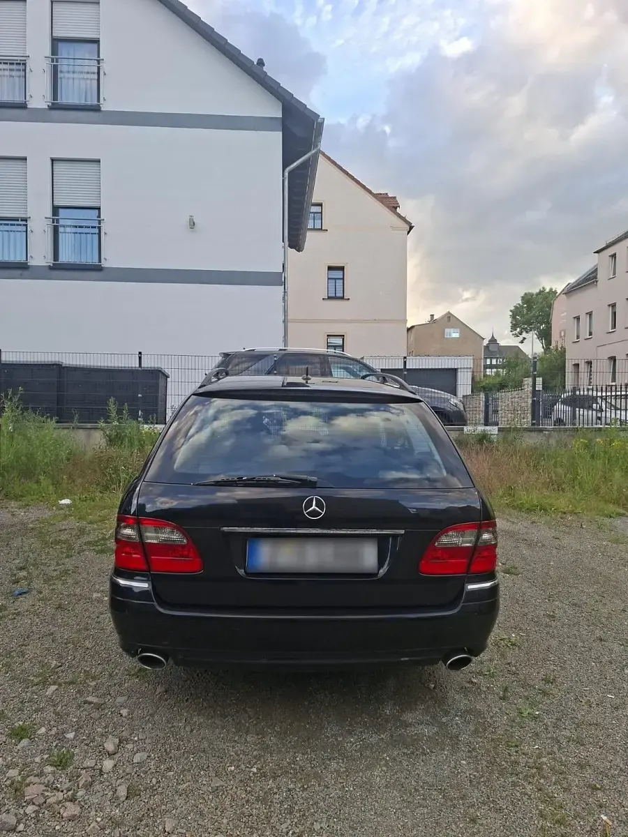Gebraucht Mercedes E280 190 PS (139 kW) 2008 Schwarz Kombi