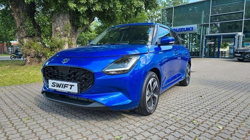 Neu Suzuki Swift Comfort+ 83 PS (61 kW) 2025 Hellblau Kleinwagen