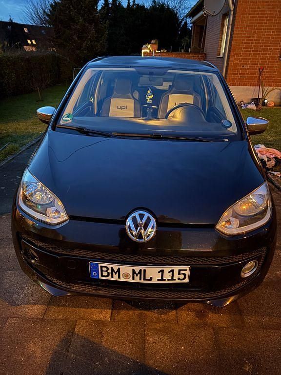 Second-hand VW up! 60 CP (44 kW) 2012 Negru Hatchback