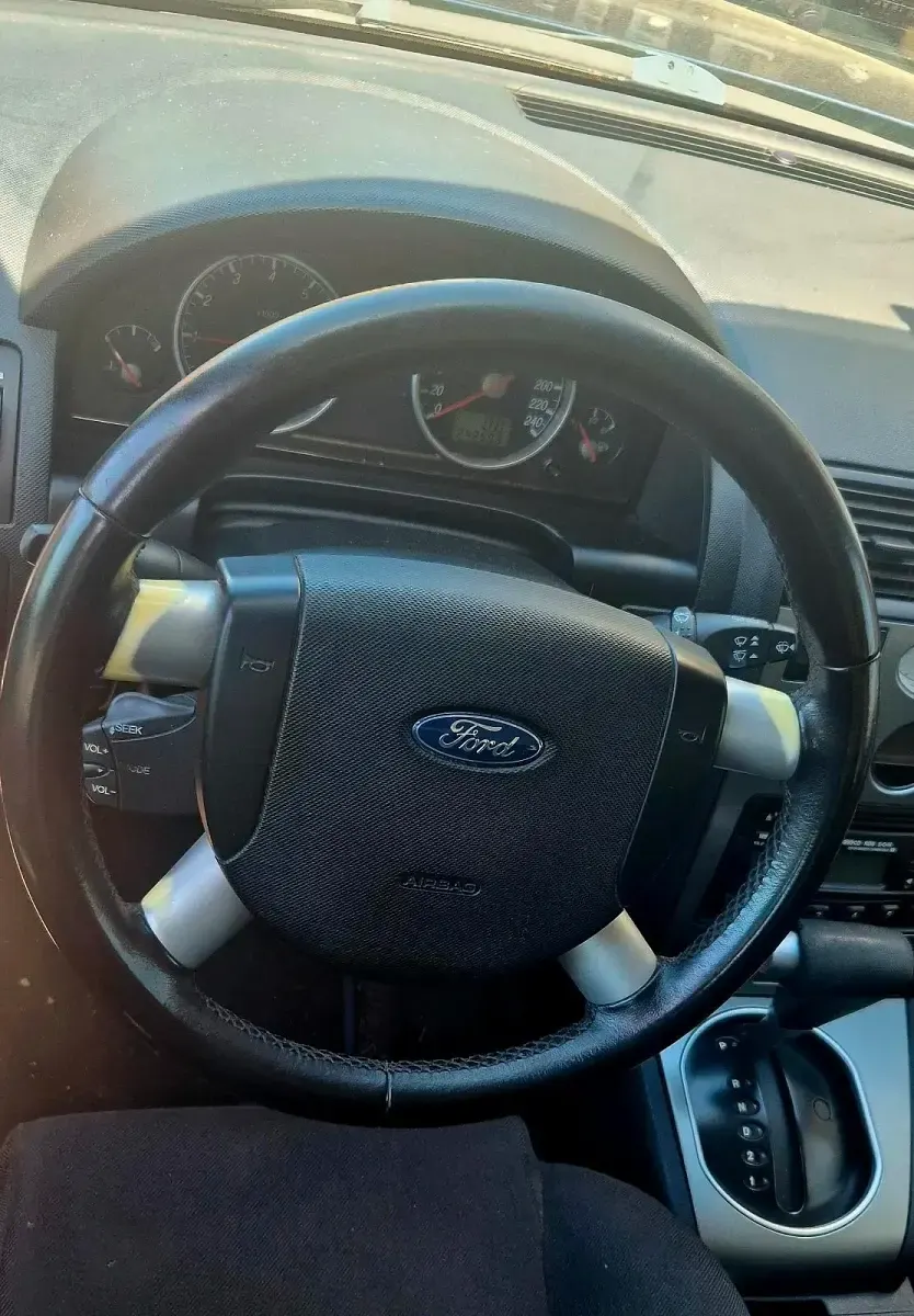 Usado Ford Mondeo 145 CV (106 kW) 2003 Azul Familiar