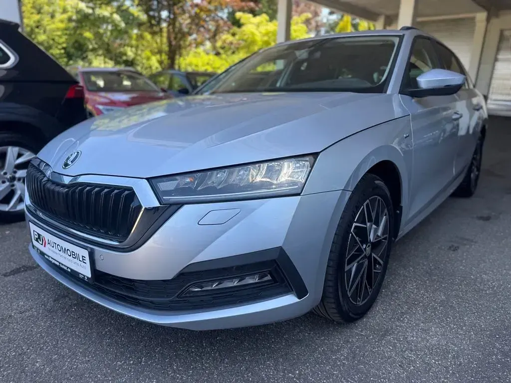 Gebraucht Skoda Octavia Clever 150 PS (110 kW) 2022 Silber Kombi