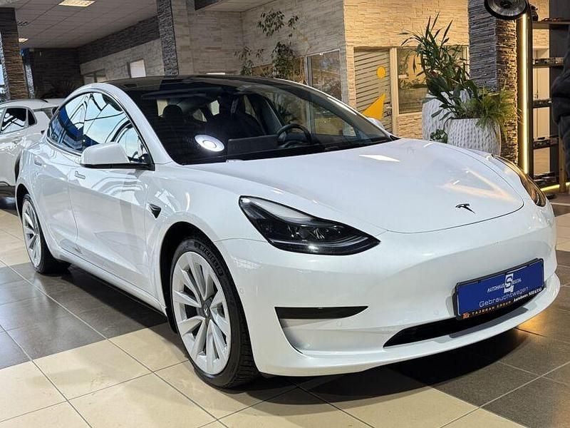 Gebraucht Tesla Model 3 239 kW (325 PS) 2022 Weiß Limousine