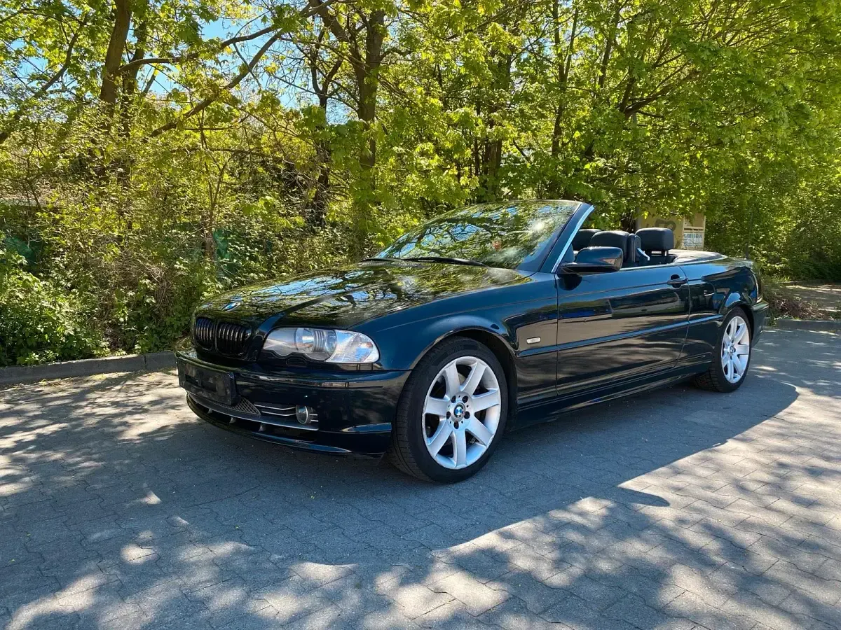 Second-hand BMW 330 231 CP (169 kW) 2002 Negru Cabrio