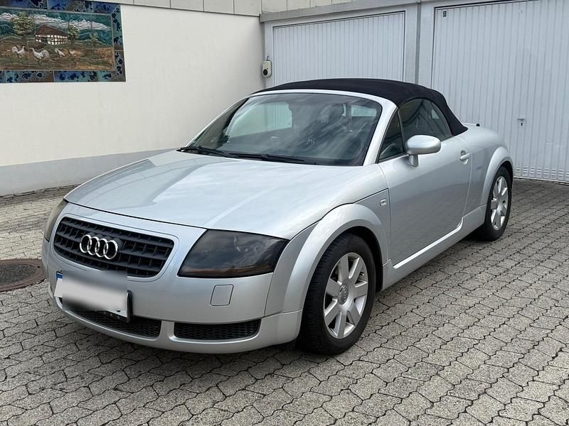 Silber Gebraucht 2004 Audi TT Roadster Design Cabrio | 3.500 € (Superpreis) - Bild 1/4