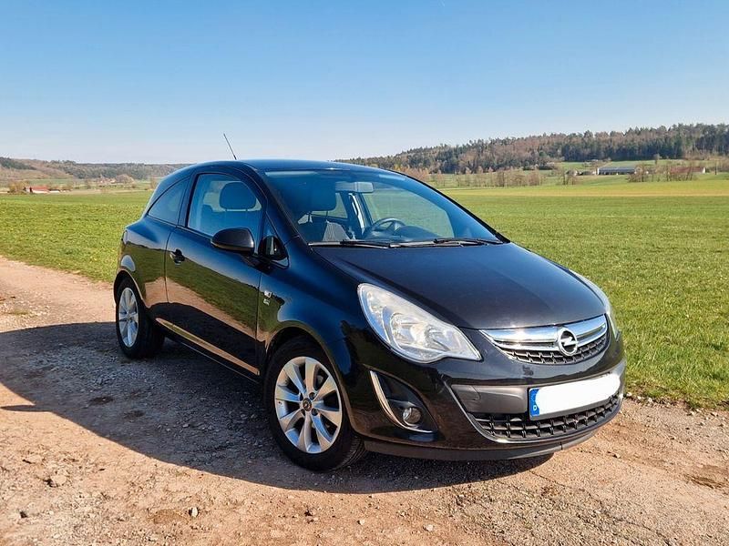 Gebraucht Opel Corsa Edition 87 PS (63 kW) 2012 Schwarz Kleinwagen