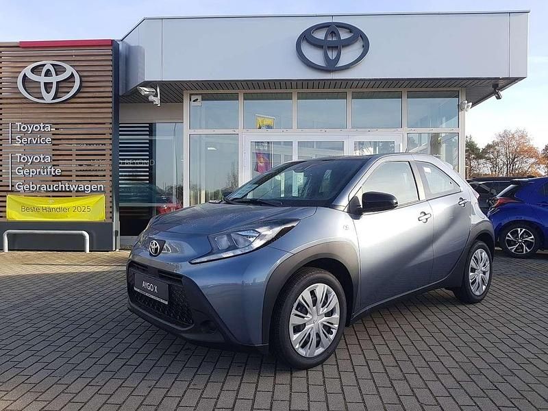 Celestite grey Neu 2025 Toyota Aygo Business Edition Kleinwagen | 18.790 € - Bild 1/4