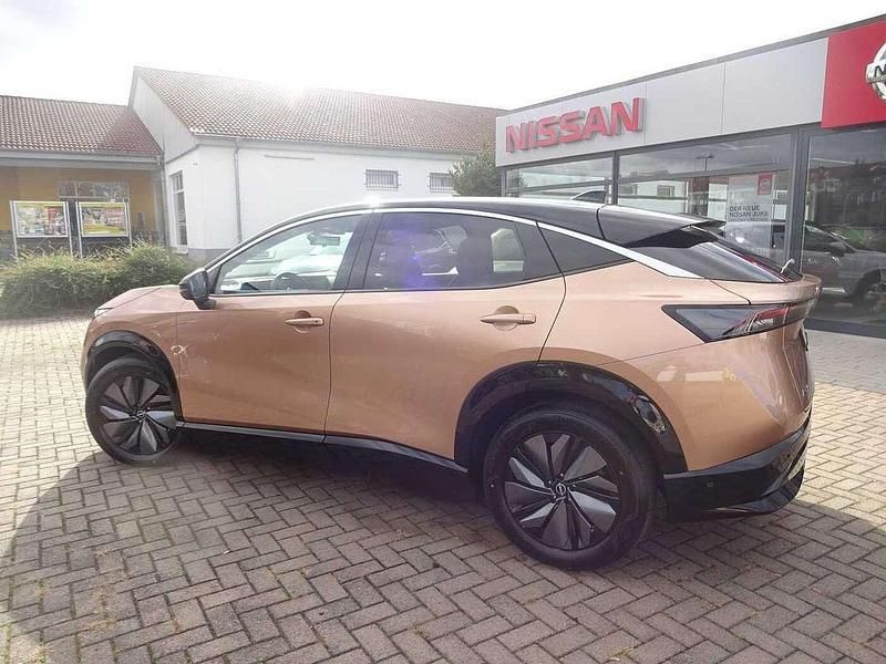 Akatsuki copper/black Gebraucht 2023 Nissan Ariya Evolve SUV | 47.970 € (Fairer Preis) - Bild 1/4