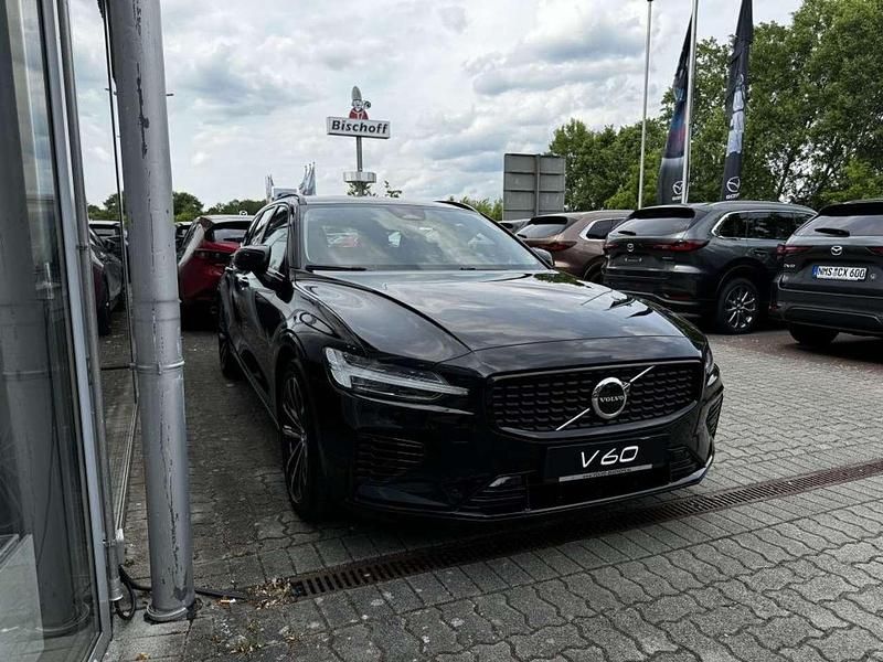 Schwarz Gebraucht 2024 Volvo V60 Plus Kombi | 40.980 € (Fairer Preis) - Bild 1/4