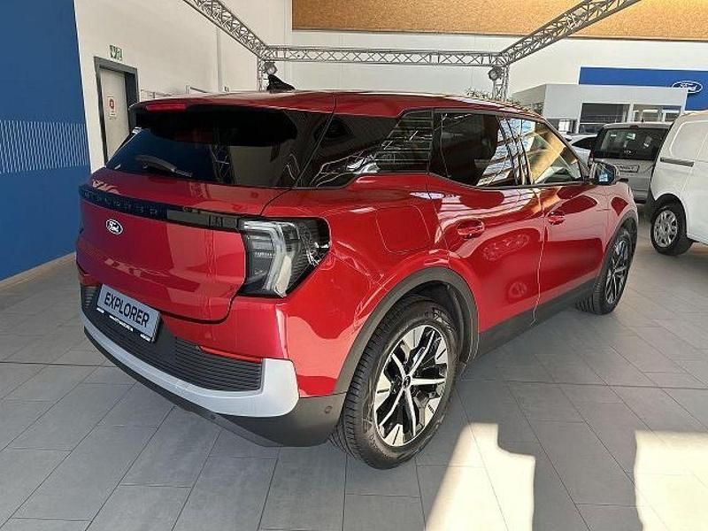 Nowe Ford Explorer 150 kW (204 KM) 2025 Czerwony SUV