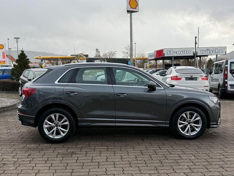 Gebraucht Audi Q3 S-Line 190 PS (139 kW) 2019 Grau SUV