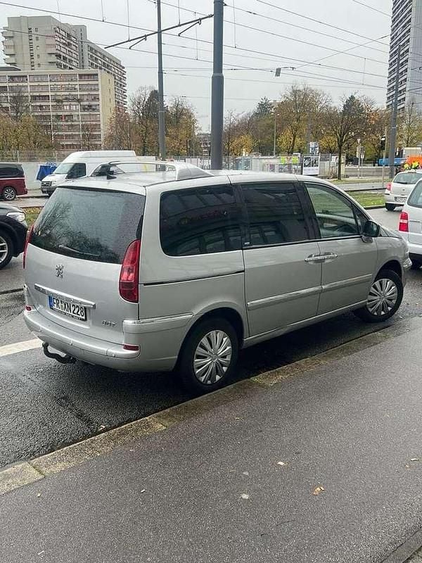 Gebraucht Peugeot 807 Premium 170 PS (125 kW) 2012 Van / Kleinbus