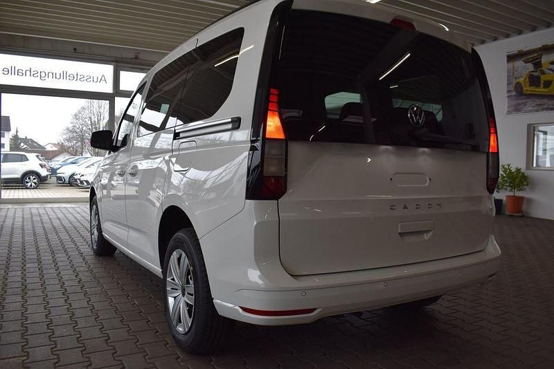 Neu VW Caddy 116 PS (85 kW) 2026 Candyweiß Van / Kleinbus