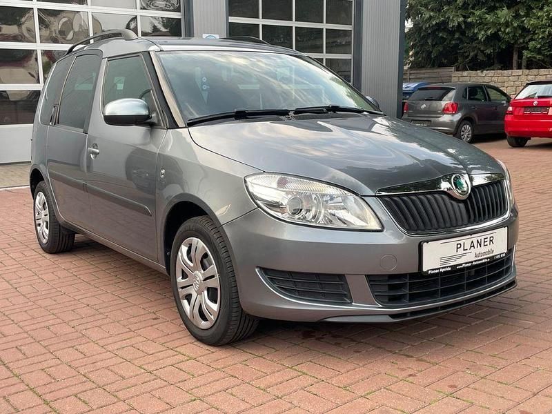 Grau Gebraucht 2013 Skoda Roomster Ambition Kombi | 8.490 € (Etwas zu teuer) - Bild 1/4
