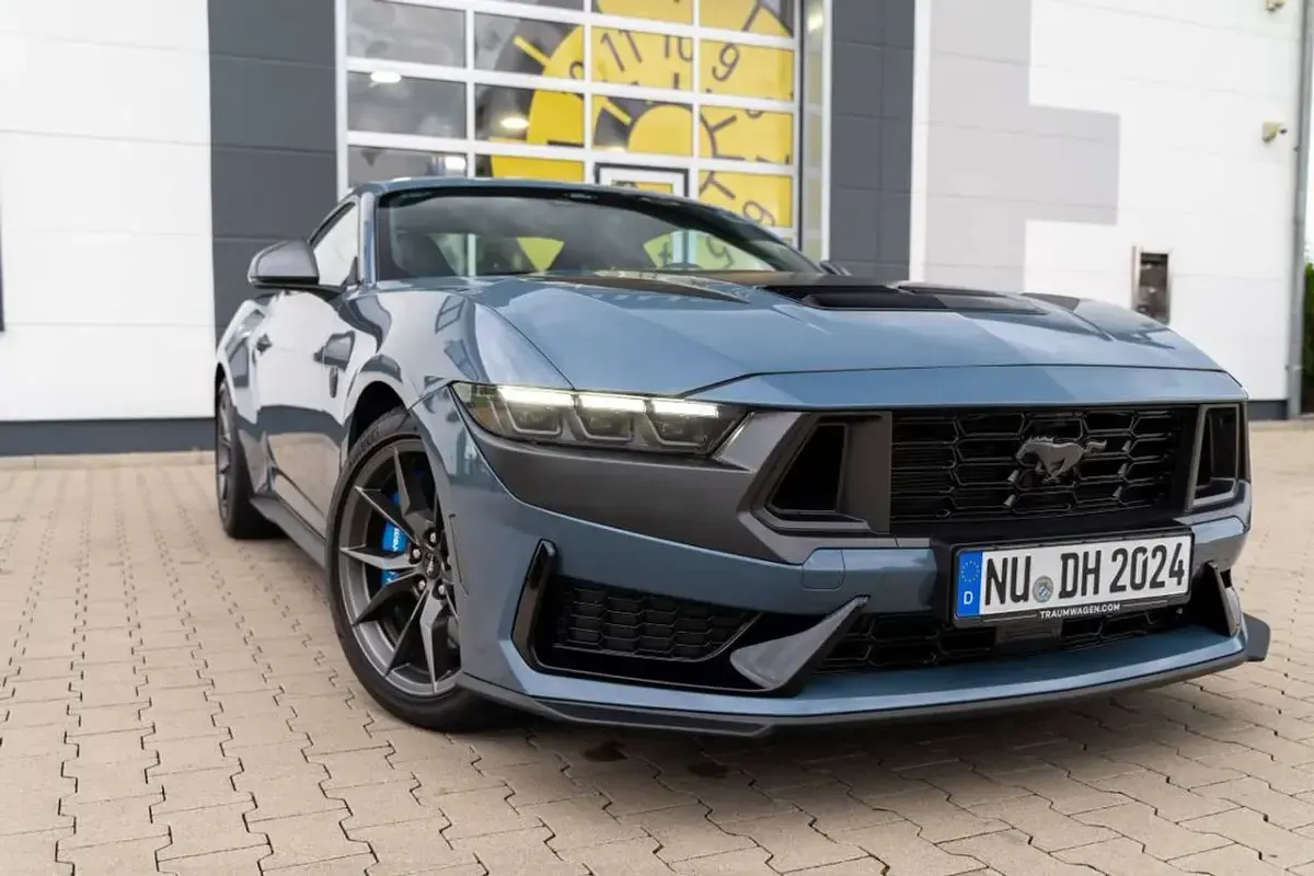 Gebraucht Ford Mustang Dark Horse 454 PS (333 kW) 2024 Vapor blue metallic Coupé