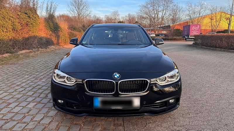 Gebraucht BMW 318 136 PS (100 kW) 2018 Schwarz Kombi